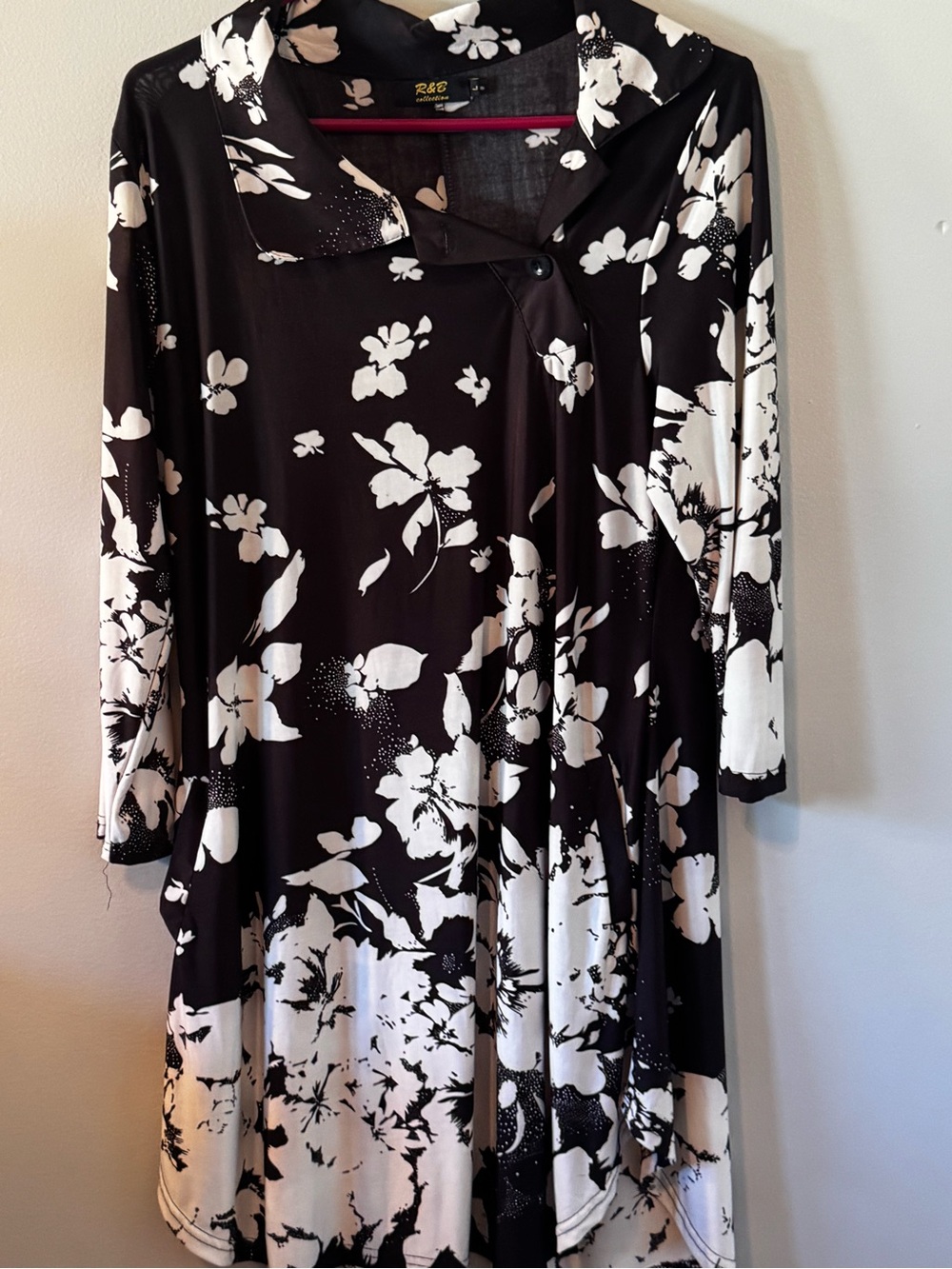 Black & White Floral Swing Dress by R&E